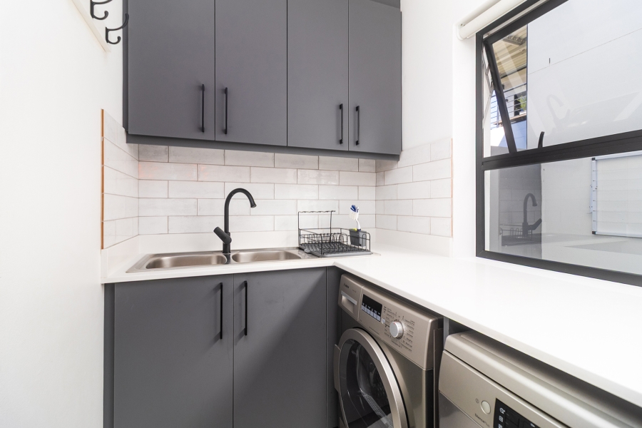 4 Bedroom Property for Sale in Tara Western Cape